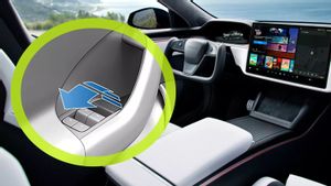 Begini Cara Keluar dari Mobil Tesla saat Baterai Benar-benar Habis