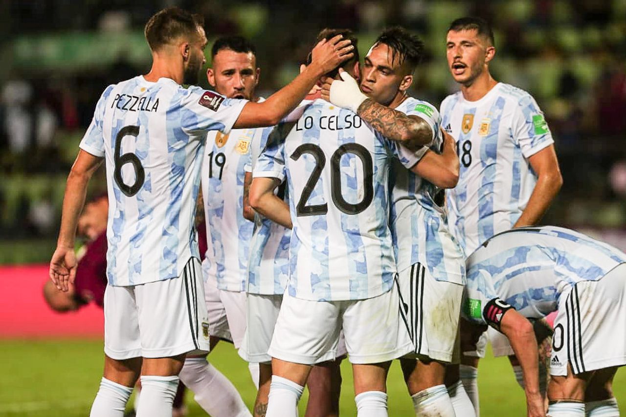 Argentina Cruise to Victory in World Cup Qualifier against Venezuela