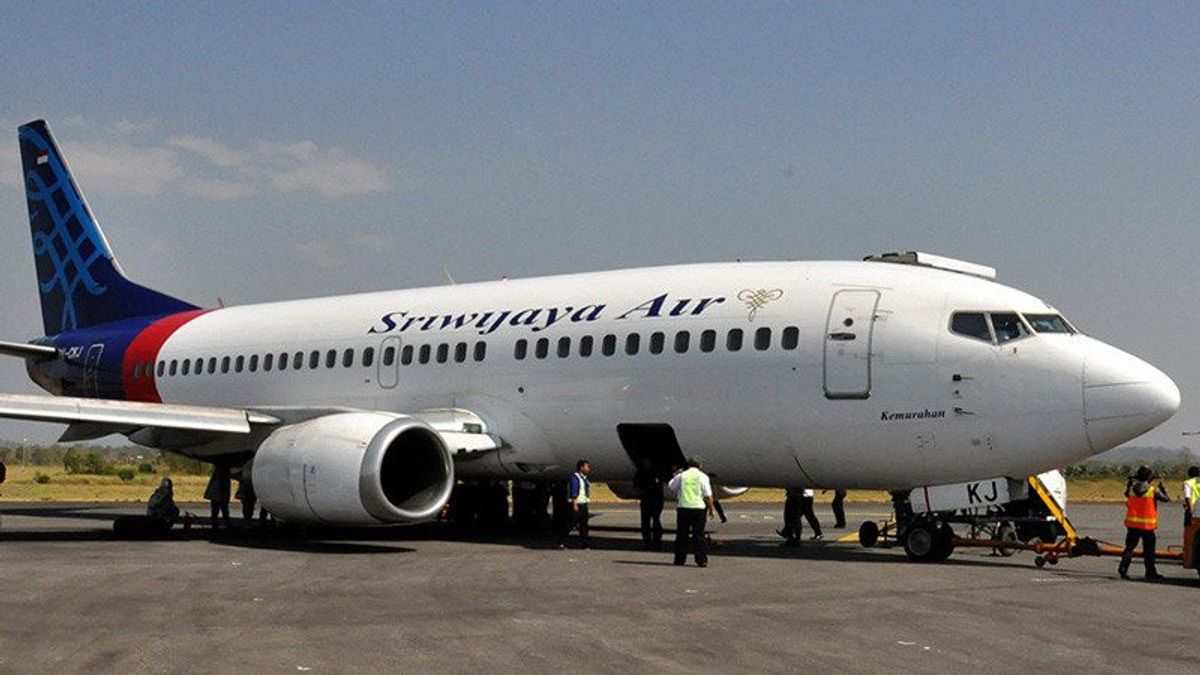 NTSC: يبدأ المحرك عندما يسقط Air Sriwijaya SJ-182 في الماء