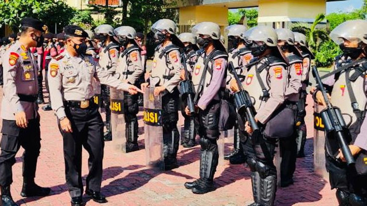 Polda Banten Cek Kesiapan Personel dan Persiapan Alat untuk Melakukan Pengamanan Aksi Demo Mahasiswa