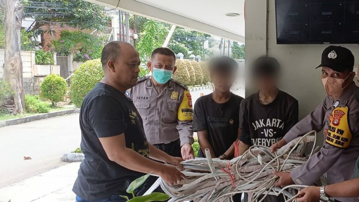 Two Minors Involved In Cable Theft And AC Pipes In Empty Houses In The Kebon Jeruk Area