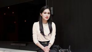 桑德拉·德维(Sandra Dewi)所经历的皮肤病罗萨切亚