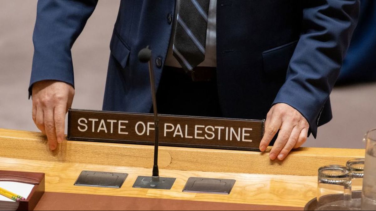 议会一致认为,斯洛文尼亚正式接受巴勒斯坦国
