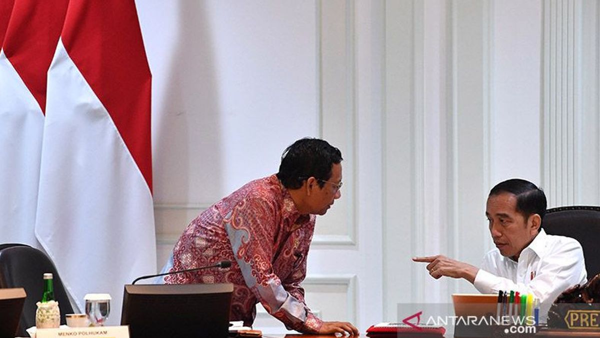 Jokowi Approved Mahfud MD's Permit To Be A Vice Presidential Candidate, Give Leave