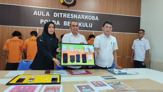 La police de Bengkulu arrête cinq auteurs d’abus de drogues