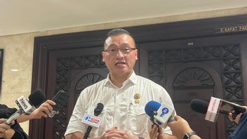Pemprov DKI Ingin Bentuk BUMD Parkir, Kenneth PDIP: Harus Transparan, Jangan Ada Kolusi-Nepotisme 