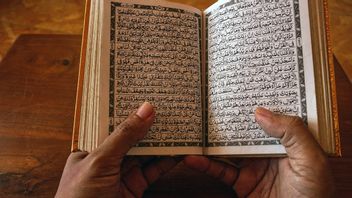 7 Adab Reads The Al-Quran That Must Be Practiced, Let's Listen!