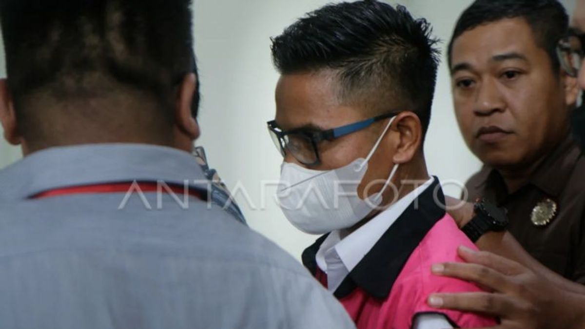 NTBのDPRDの3人のメンバーの最初の裁判は、2月27日に開催されました