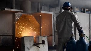 Lebih Efisien, Industri Timah di Bangka Belitung Gunakan Listrik PLN