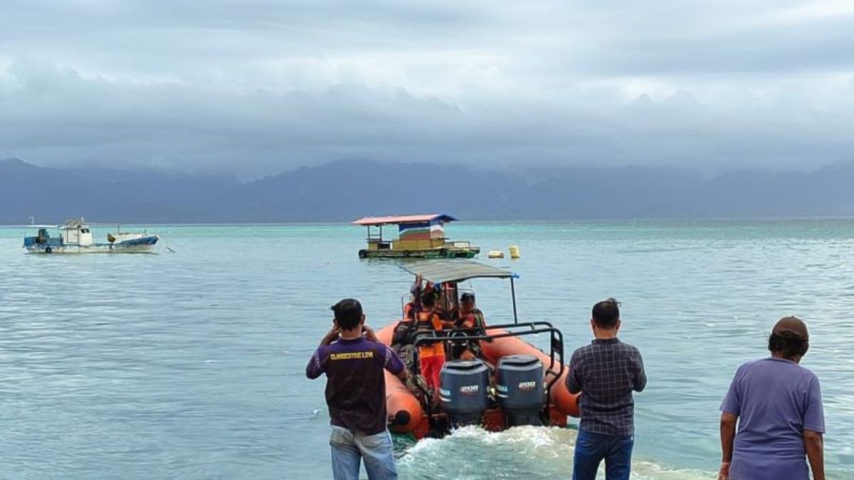  Pencarian Polairud Masih Nihil, Basarnas Ternate Terjun Cari Pria Terjatuh di Selat Capalulu