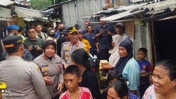 Blusukan在人口稠密地区,警察局长Jaktim Imbau Warga在计票中心不大惊小怪
