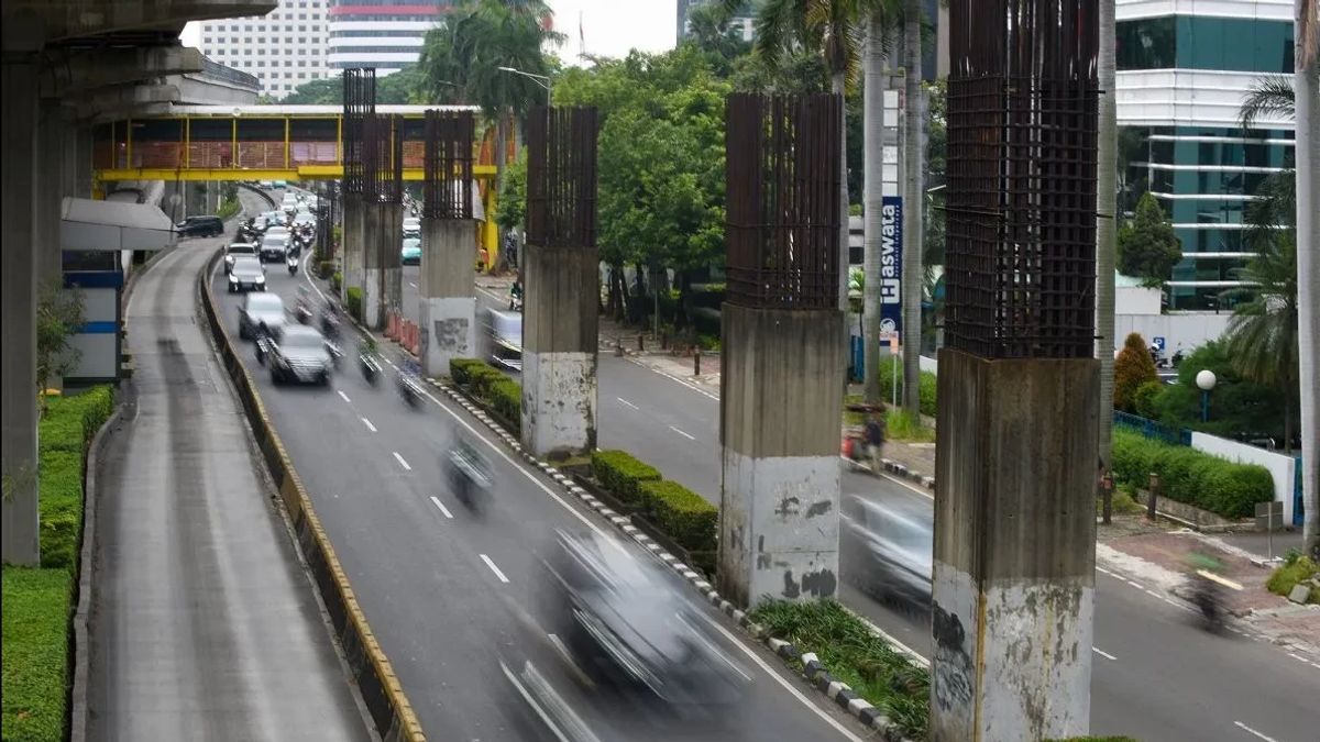 Pemprov DKI Pastikan Tak Tutup Jalan Rasuna Said Saat Pembongkaran Tiang Monorel
