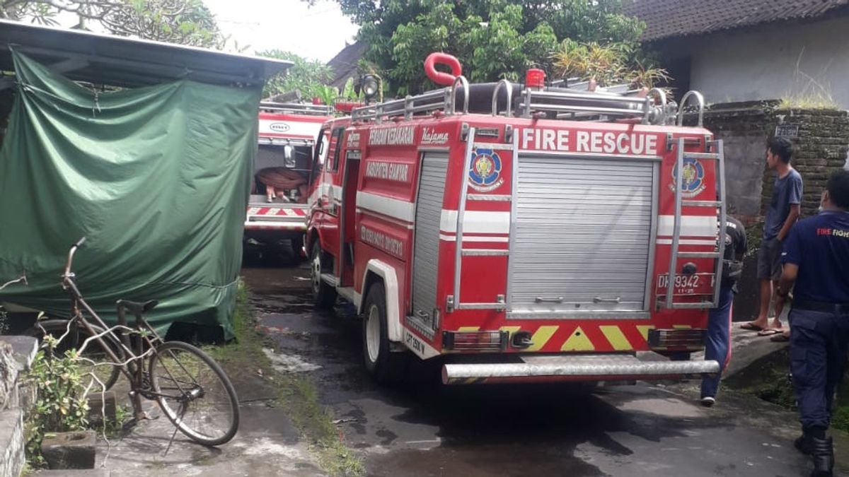 Burung Gereja Picu Kebakaran Bangunan Suci di Gianyar-Bali 