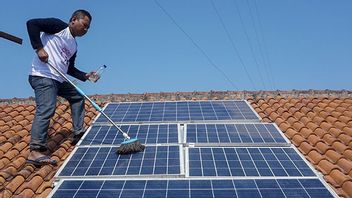 هل يمكن منح صندوق الطاقة المستدامة، وزارة الطاقة تشجع المجتمعات والجهات الفاعلة في مجال الأعمال على تثبيت PLTS على السطح