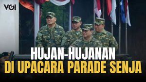 Alors attention, Prabowo Hujan-hujanan suit la cérémonie du Parade Senja, le ministre donne un exemple