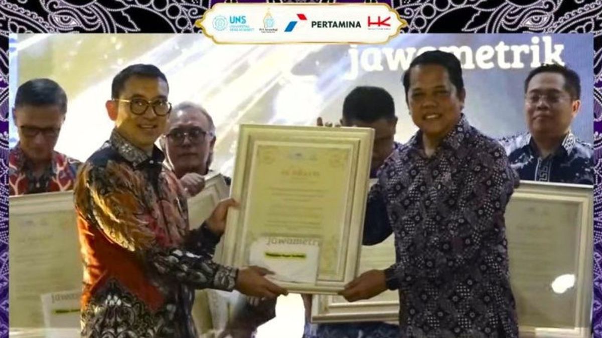 Unesa Raih Peringkat 2 di UNS Jawametric 2025