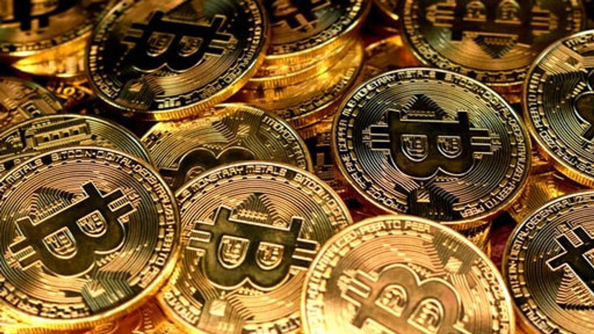 Pemilik Bitcoin Terbanyak di Dunia <i>Nyerok</i> 4.816 BTC di Saat Harganya Anjlok