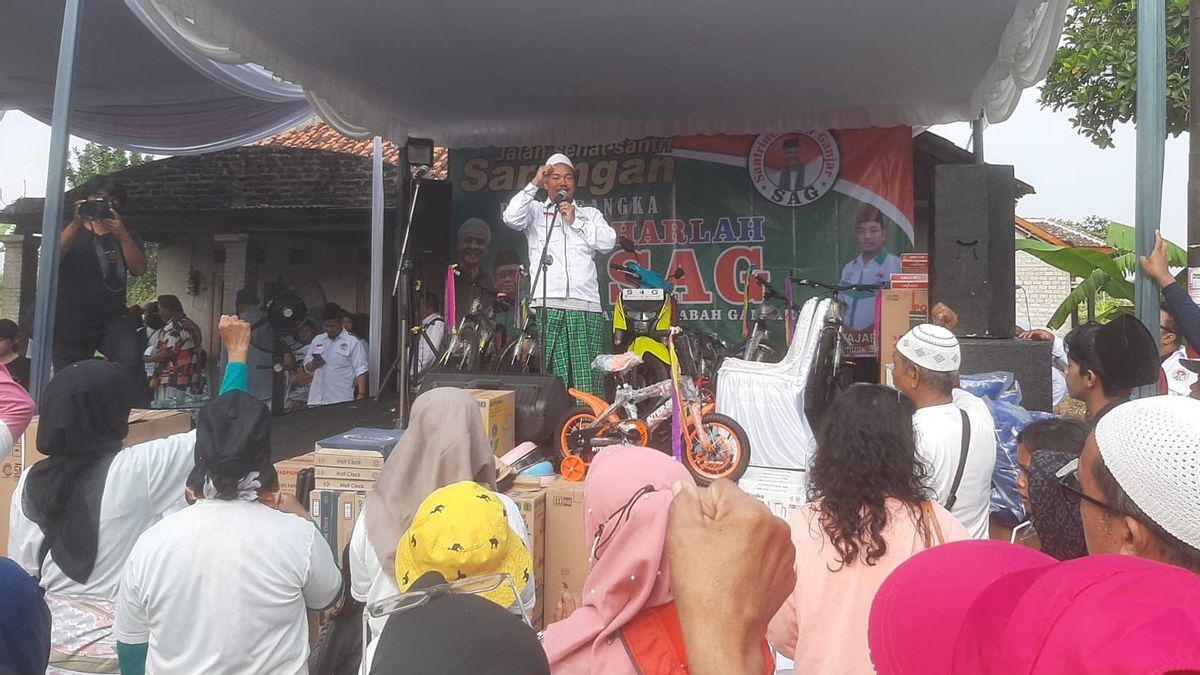 Consolidation Of Support For Ganjar Pranowo - Mahfud MD, SAG Volunteers Hold Healthy Roads In Sleman Yogyakarta
