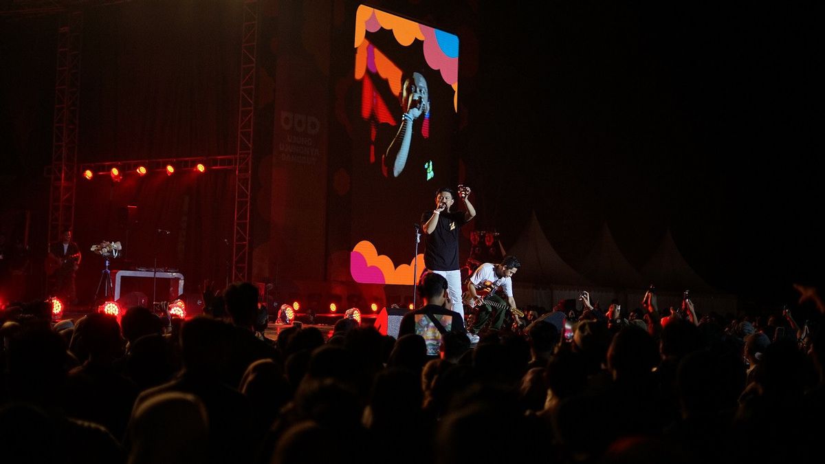 Pecah! Ujung-Ujungnya Dangdut Festival Goyang Semarang