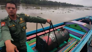 South Kalimantan BKSDA Installs Sun Bear Traps In Teluk Haur Village