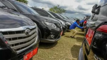 Demi Efek Jera, Komisi III DPR Minta Polri Sanksi Pelaku Penyalahgunaan Mobil Dinas 