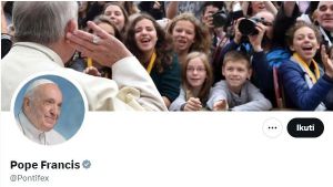 Kebijakan Baru Twitter Makan Korban, Akun Paus Fransiskus Kehilangan Centang Biru