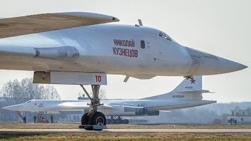 Ukraina Klaim Berhasil Serang Pangkalan Bomber Strategis Berkemampuan Nuklir Rusia dengan Drone