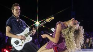 Kolaborasi Tak Terduga, Sabrina Bawa Duran Duran di BST Hyde Park