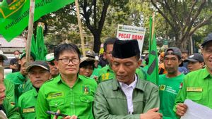 PPP Cadres Visit The DPP Office, Ask Romahurmuzy To Be Fired