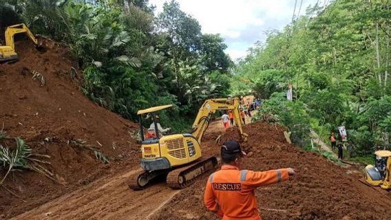 Banjir dan Longsor Pekalongan, Kementerian PU Siapkan Dua Unit Jembatan untuk Akses Penghubung