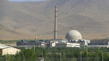 伊朗称美国“推迟”恢复核协议，坚持囚犯交换无关