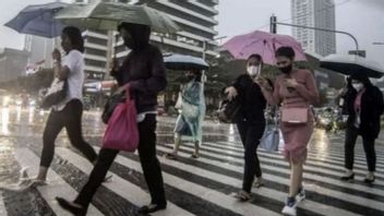 ジャカルタは今日、軽い雨が降り、雷が落ちる可能性があります