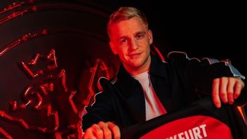 Donny van de Beek Dipinjamkan MU ke Eintracht Frankfurt