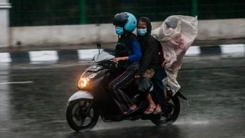 Sedia Payung, Jakarta, Bandung hingga Yogyakarta Berpotensi Hujan Hari Ini