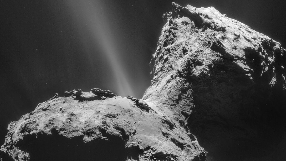 Rubber Duck-shaped Comet Moves Away From Earth, Reclaimed At 2214