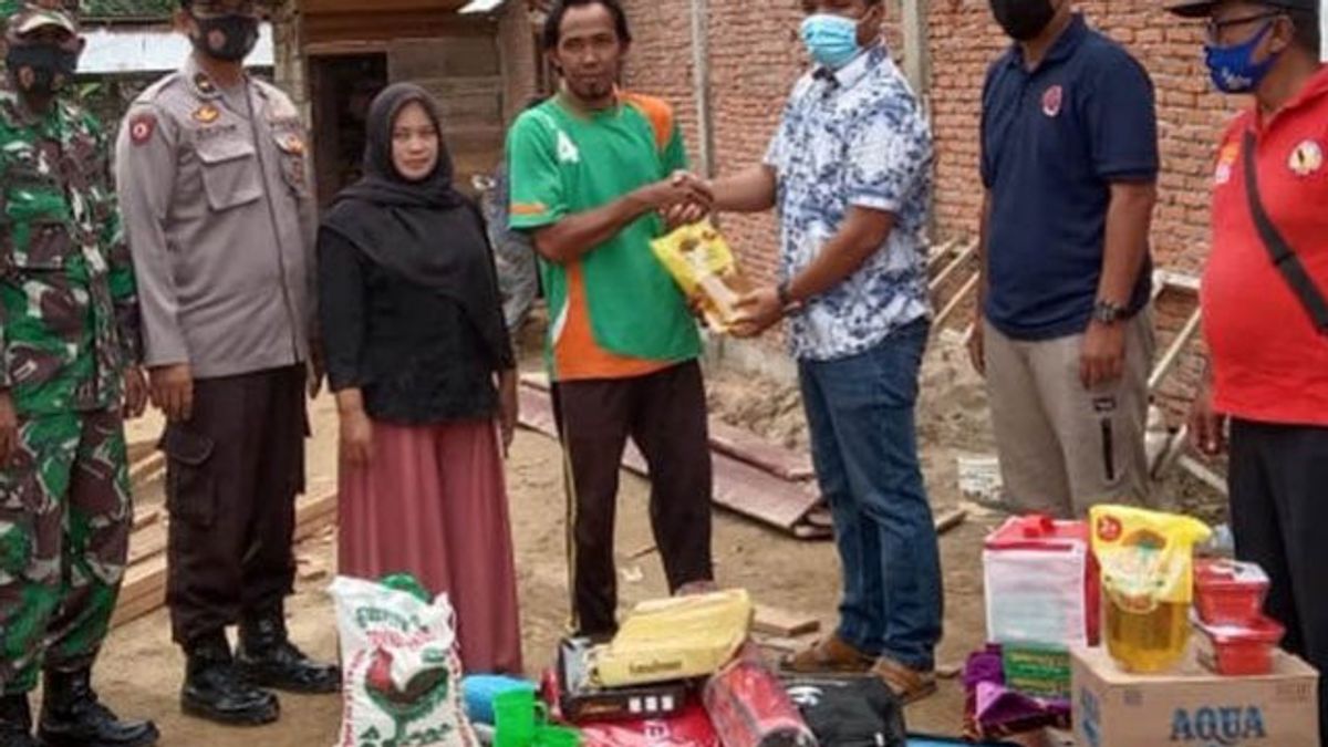 BPBD Aceh Tamiang Salurkan Bantuan kepada Korban Angin Kencang