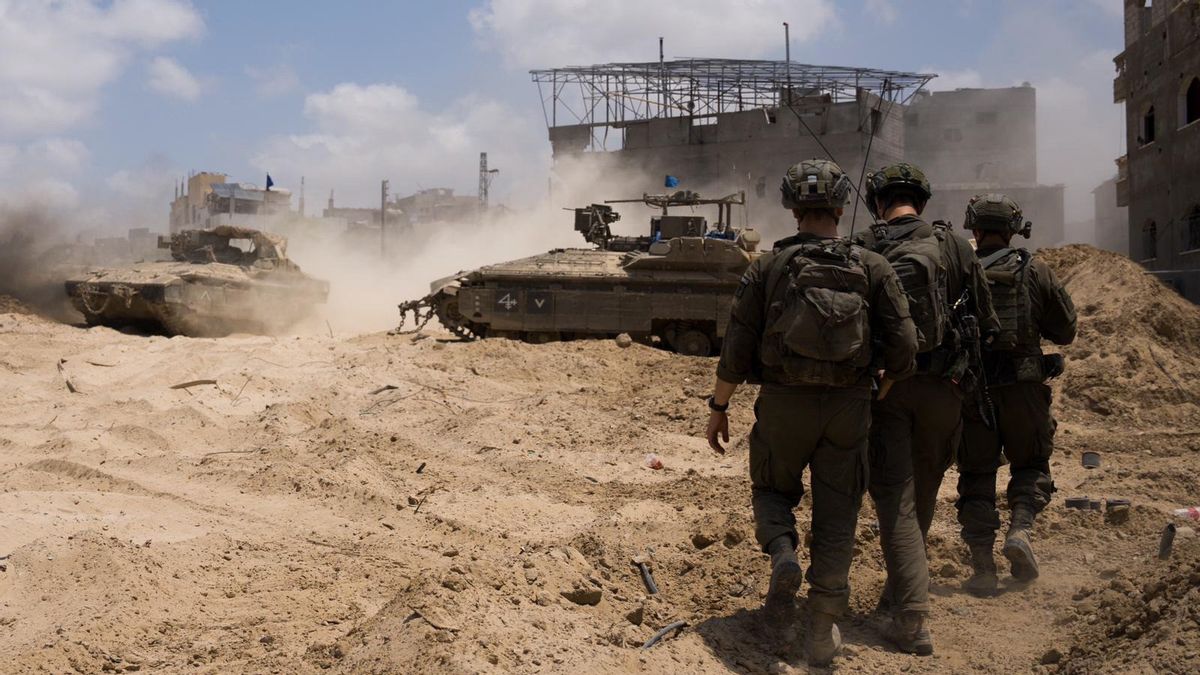 Israel Pulls Its Troops From Khan Younis, Residents And Gaza Rescue Team Reportedly Find 300 Bodies