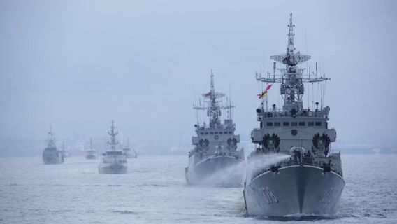 世界自然基金会第10届巴厘岛,海军部署了7艘战舰和1,060名士兵
