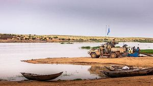 Al-Qaïda : Des soulèvements sur une base militaire au Mali, des dizaines de soldats tués