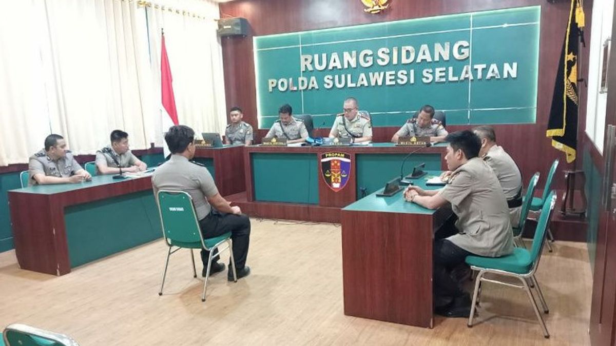 2 Kg Of Crystal Methamphetamine Courier Police In West Sulawesi Disrespectful Fired