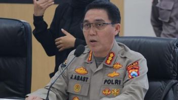       4 Selamat Pakai Sekoci, 61 Orang Penumpang/Kru KMP Tunu Pratama Jaya Tenggelam Masih Dicari