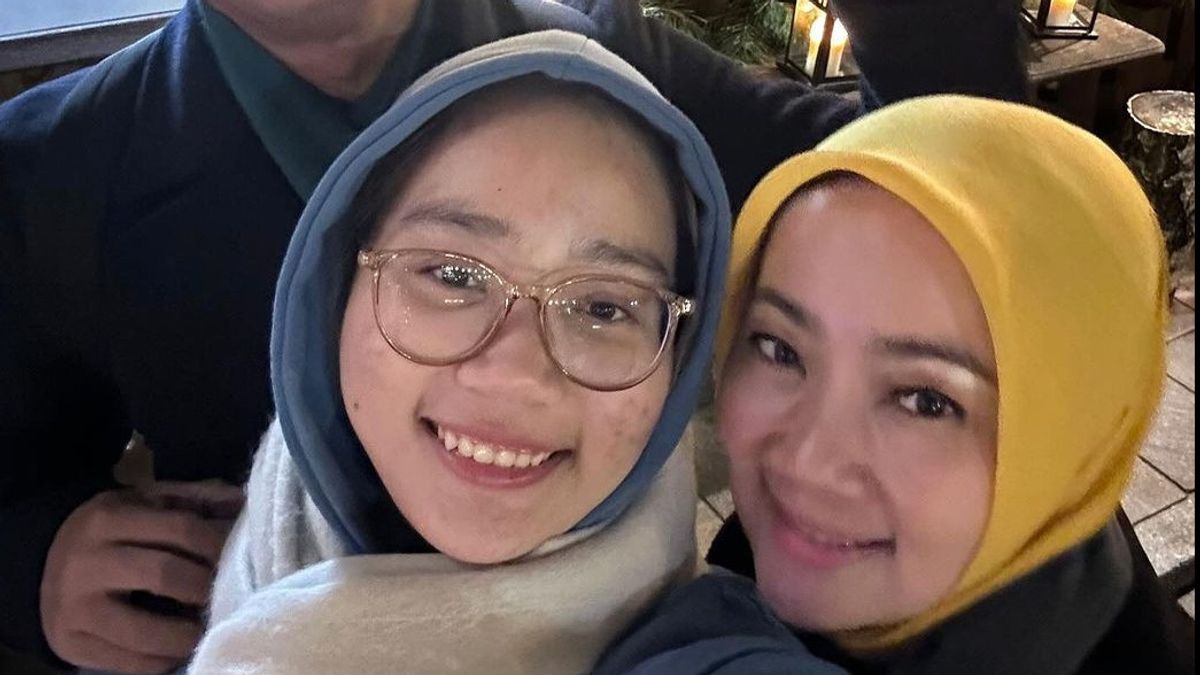 Ridwan Kamil's Wife Admits She Is Sad That Her Daughter Uploaded A Decision To Leave The Hijab