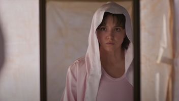 Sydney Badminton Becomes A Boxer In The First Trailer Of Christy Film