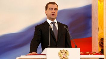 Tegaskan Rusia Miliki Hak Gunakan Senjata Nuklir, Medvedev: Saya Percaya NATO Tidak akan Ikut Campur 