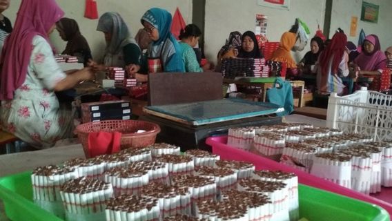 Cigarette Excise Increase Triggers Decline In Production