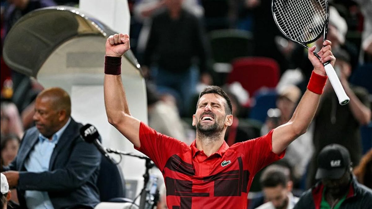 Novak Djokovic remporte le 100e titre de tournoi ATP en renforcement