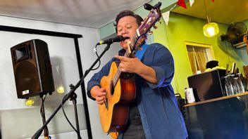 From Sarawak to Jakarta: Amir Jahari and the Mission to Conquer the Hearts of Indonesian Listeners