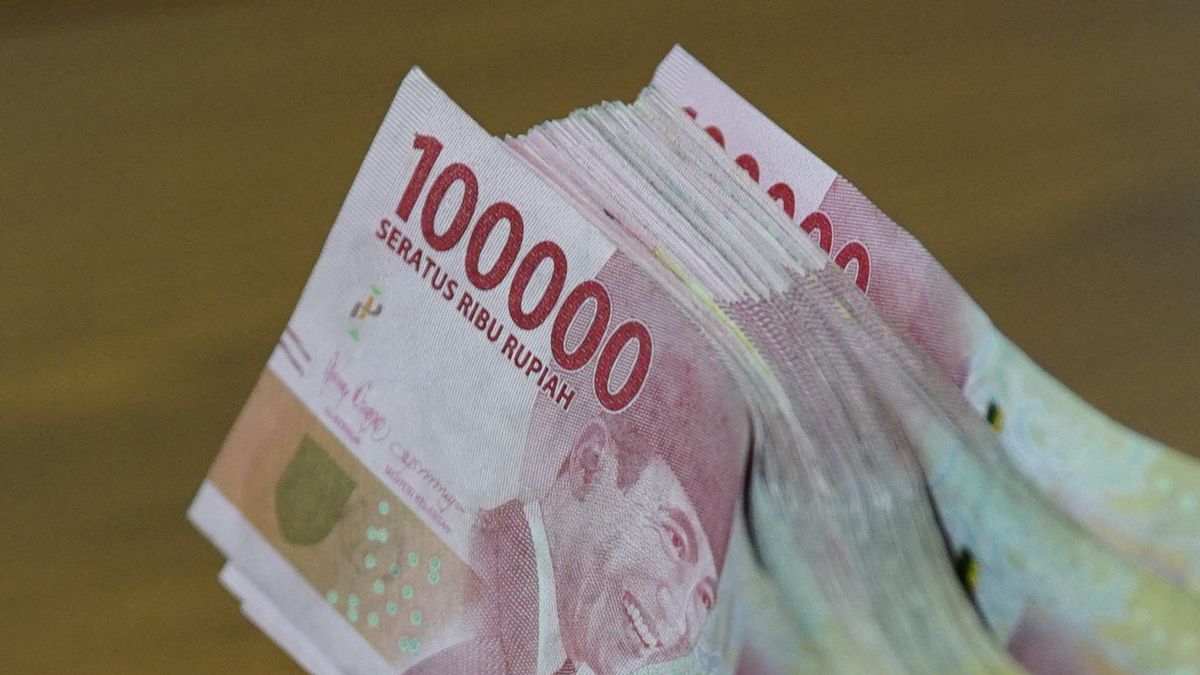 The Weekend Rupiah Slipped 40 Points To Rp14,435 Per US Dollar