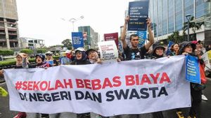 Tak Ada Kewajiban Memberi Makan Gratis, 44 Persen Anggaran Pendidikan untuk MBG Menabrak Konstitusi