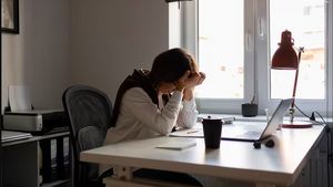 Tekanan Pekerjaan Bisa Ganggu Kondisi Mental, Ini Saran Psikolog